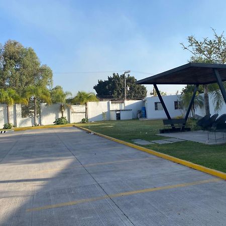 Hotel Bugari Aeropuerto Guadalajara Las Pintas エクステリア 写真