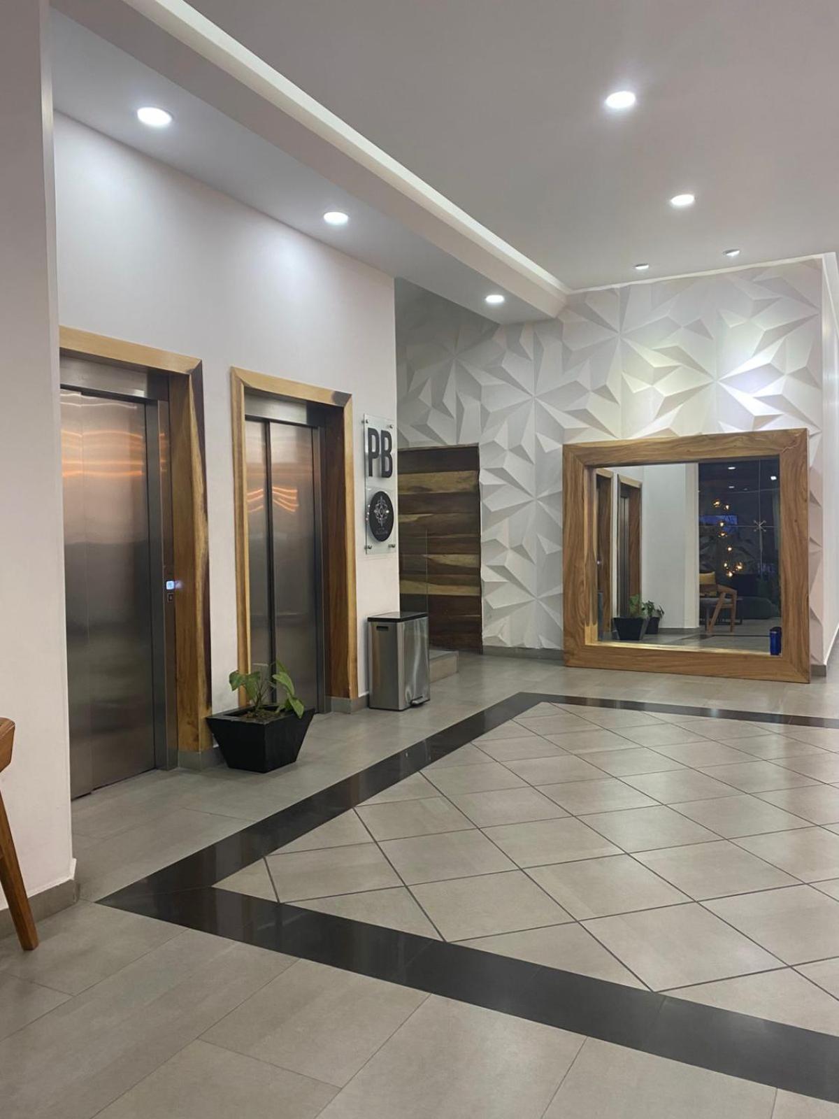 Hotel Bugari Aeropuerto Guadalajara Las Pintas エクステリア 写真