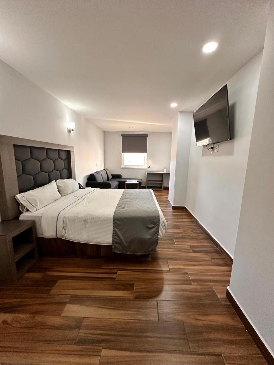 Hotel Bugari Aeropuerto Guadalajara Las Pintas エクステリア 写真